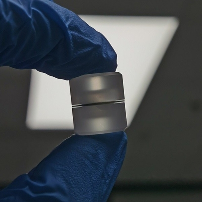 Sensor Resonator Kuarsa Mode Geser Ketebalan Untuk Tekanan Suhu