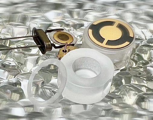 Karakteristik frekuensi-suhu yang stabil Quartz Endcap untuk Sensing Tekanan