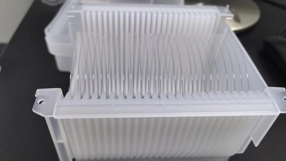 Konduktivitas termal C-plane 0001 Sapphire Wafer Al2O3 Substrat untuk jendela inframerah