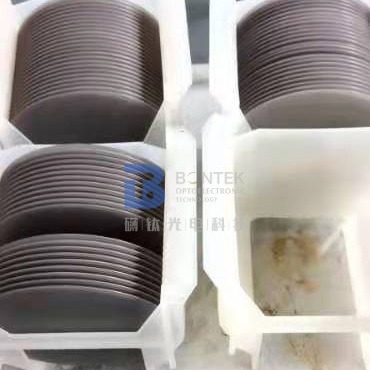 2 '' 3 '' Ultra Tipis Piezoelektrik Wafer 50um Quartz Film Dan LT Film Untuk Perangkat Piezo