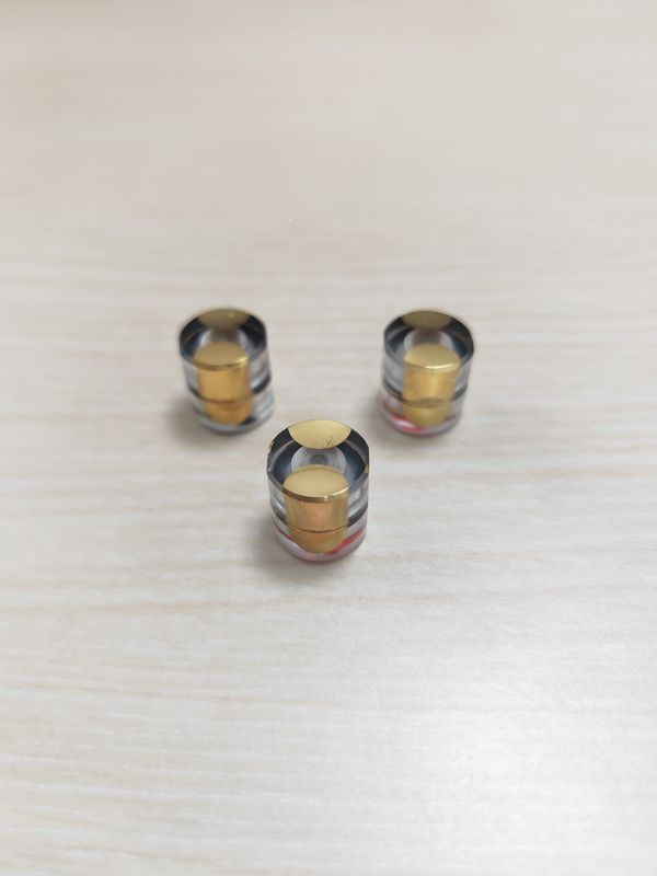 Penutup akhir wafer piezoelektrik yang dirancang untuk menahan suhu ekstrim dan tekanan mekanik untuk industri jangka panjang