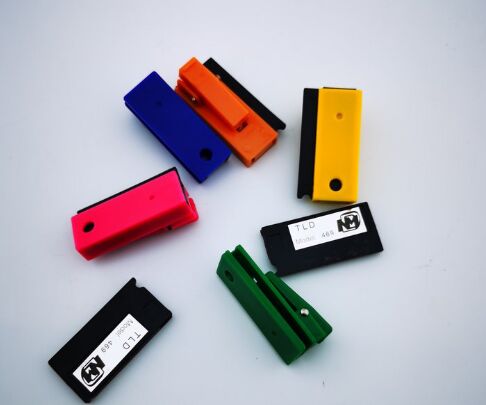 Dosimeter Termaluminesen Wafer Piezoelektrik Lanjutan Ideal untuk Jaminan Pencitraan Medis dan Pemantauan Keselamatan Pekerja Nuklir