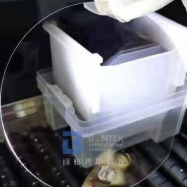 Persentase Doping yang Disesuaikan LiNbO3 Wafer MgO Er Fe Didoping Optik Atau SAW Grade