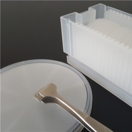 Metode Stepanov Menumbuhkan Sapphire Wafer 2Inch 3inch 4inch 6inch R-Axis M-plane