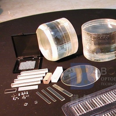 Ra Kekasaran 1nm LiNbO3 Wafer Terlihat Optik Linbo3 Kristal