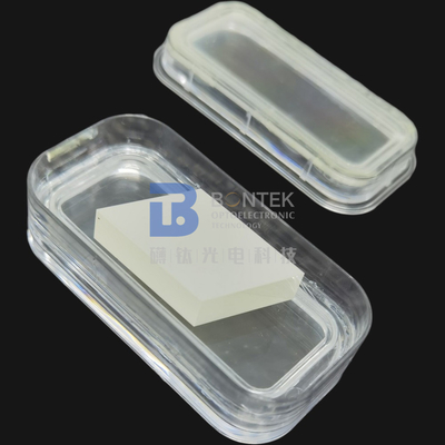 Kekasaran Ra 1nm LiNbO3 Wafer di 4'' 6'' 8'' doped Optical grade atau SAW grade
